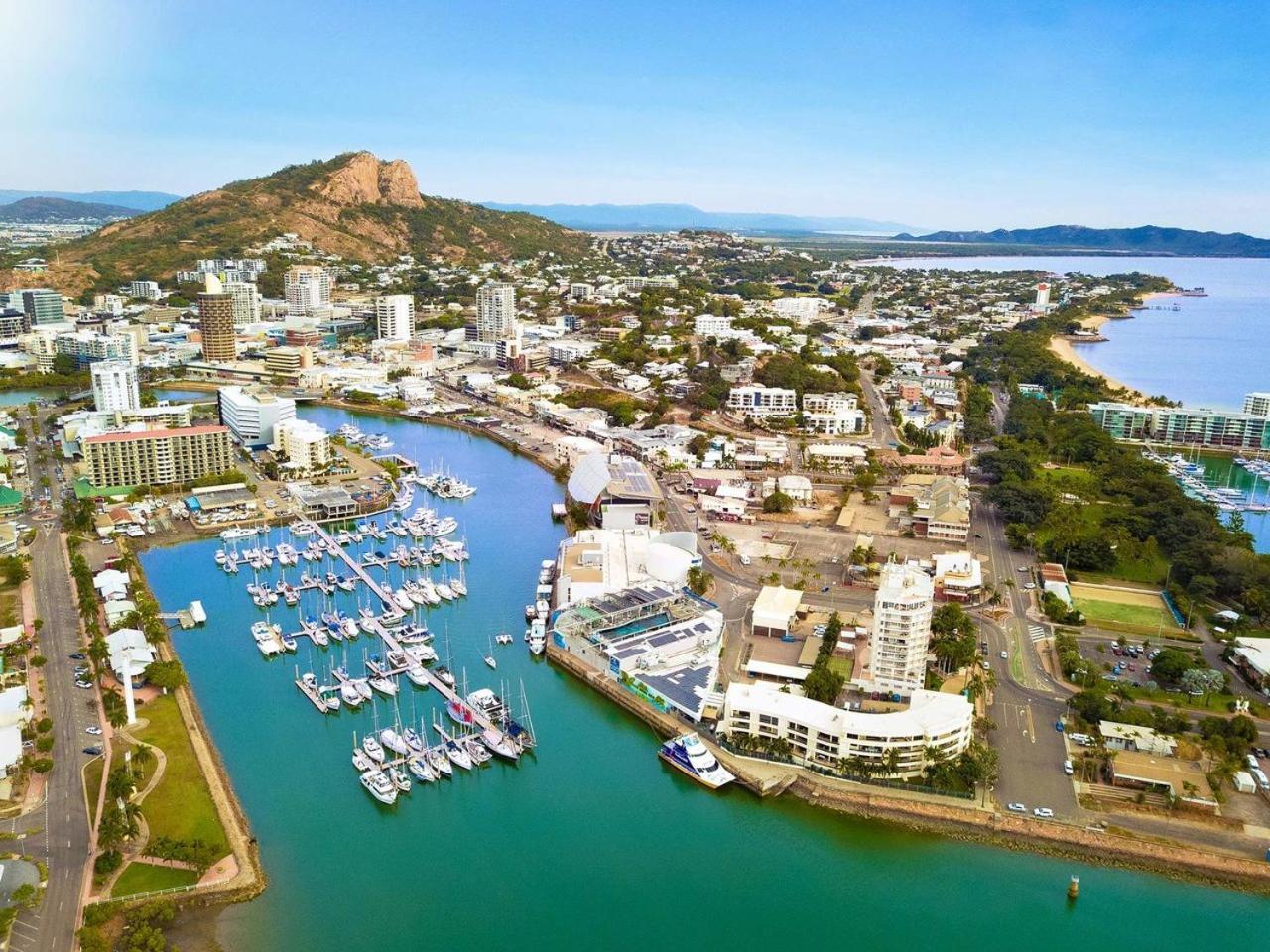City Stadium 2 Townsville Exterior foto